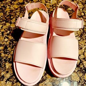 PINK! Like New Dr. Martens Voss sandals  .  Women’s size 7.